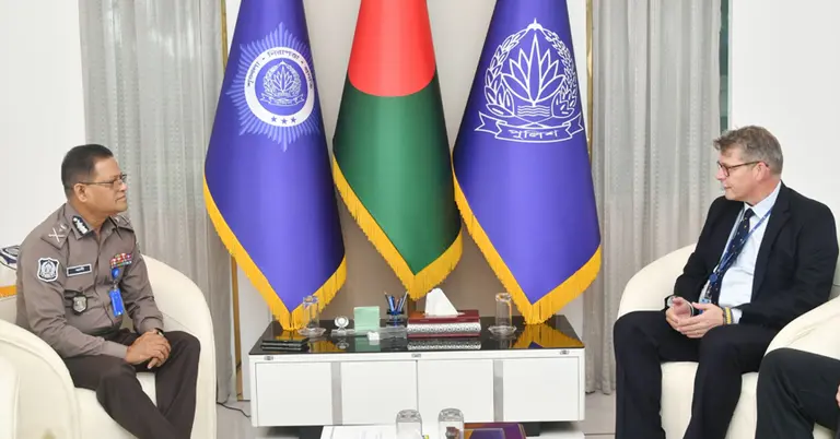 আইজিপির সঙ্গে ইইউ ইলেকশন অবজারভেশন মিশনের প্রধান এইচ. ই. মি. রজার ক্লেটন